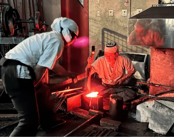 刀鍛冶見学と鍛錬体験